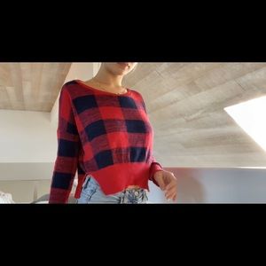 Checkered long sleeve top